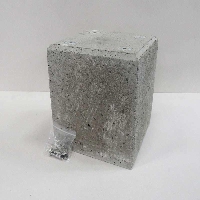 Betonsockel massiv mit Schrauben