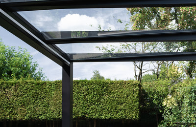 Cube - Terrassendach als Wandmontage auf 2 Stützen (inkl. Glaseindeckung in KLAR)