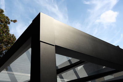 Cube - Terrassendach als Wandmontage auf 2 Stützen (inkl. Glaseindeckung in KLAR)