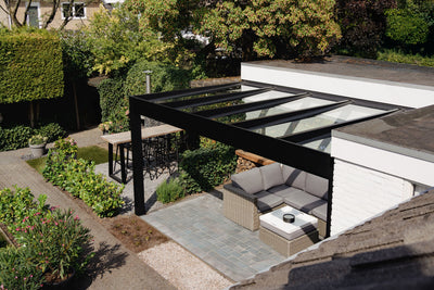 Cube - Terrassendach als Wandmontage auf 2 Stützen (inkl. Glaseindeckung in KLAR)